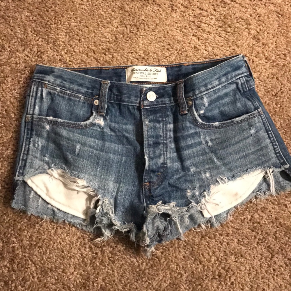 FESTIVAL SHORT- A&F - Picture 2 of 3